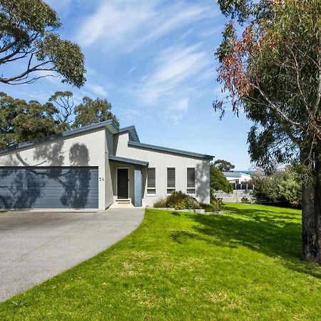 Pelican House Villa Lakes Entrance Exterior photo